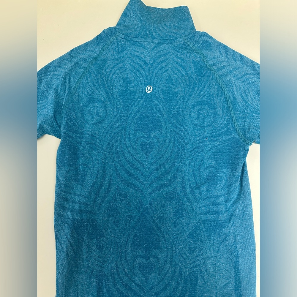 Lululemon Pull Over - image 2